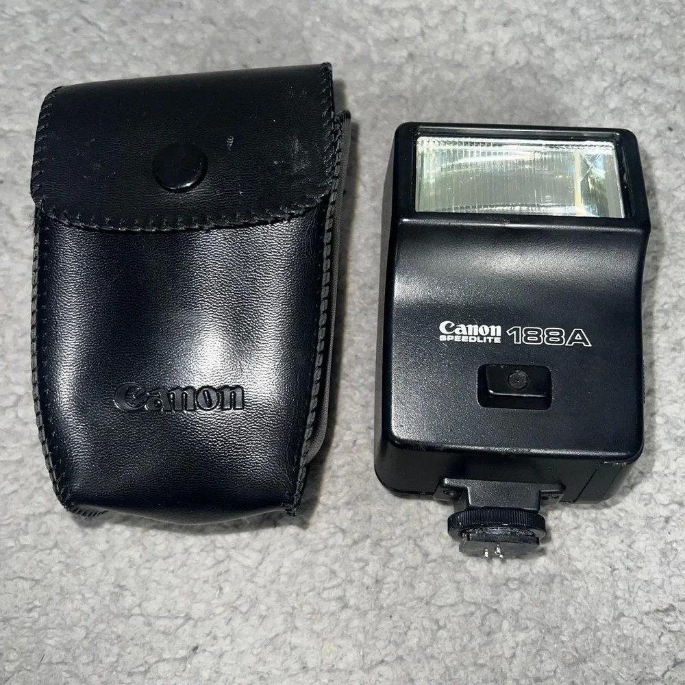VTG Canon Speedlite 188A 35mm SLR‎ Camera Shoe Mount Electronic Flash With Case